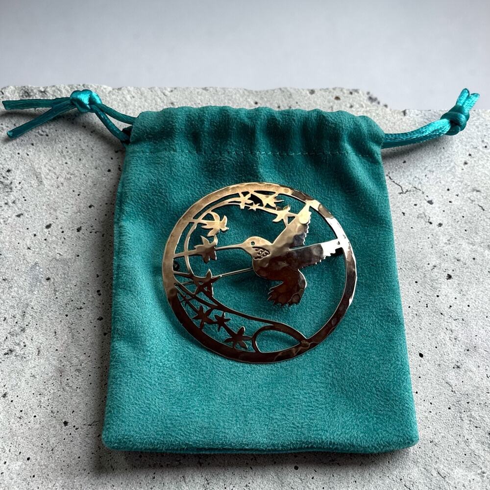 Wild Bryde Hummingbird Brooch Hammered Silver Tone Modernist Bird Circle Pin